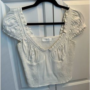 ASTR the label white top puff sleeve smocking